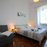 Apartment Old City